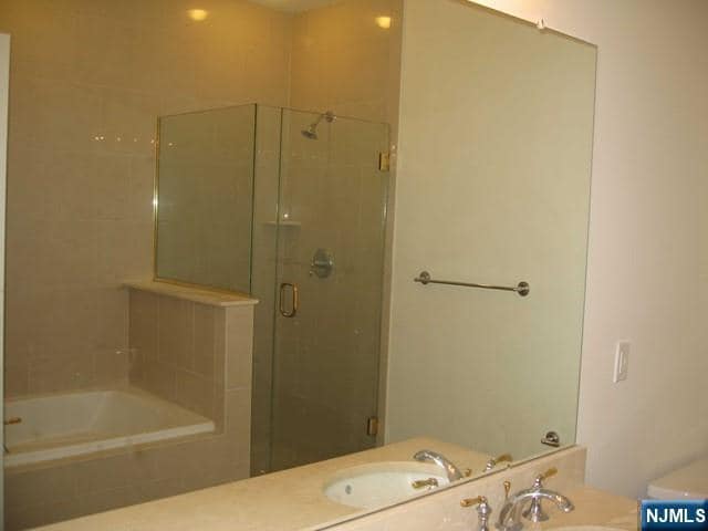 Building Photo - 2411 Windsor Park Ct