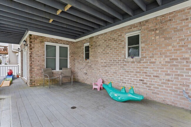 Building Photo - Welcome to your dream home in Norfolk, Virginia!
