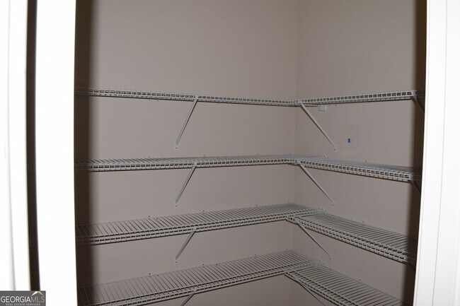 Building Photo - 533 Brighton Park Cir