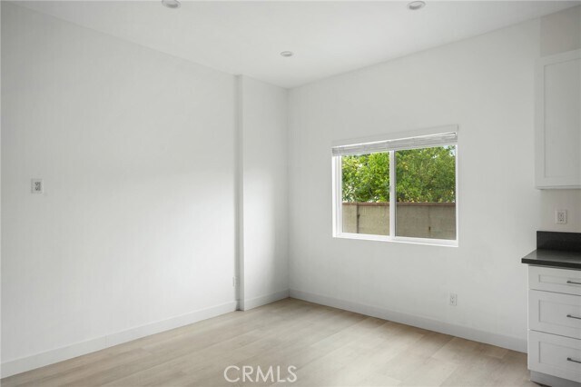 Building Photo - 11217 Cohasset St
