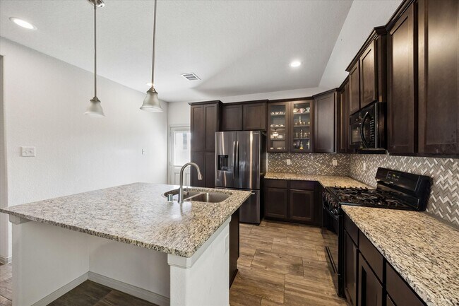 Building Photo - 7931 Tuscan Cypress Dr