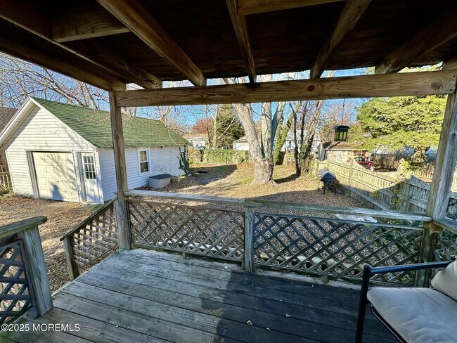 Building Photo - 139 Otis Ave