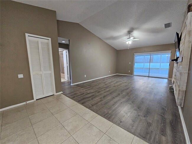 Building Photo - 1060 Dees Dr