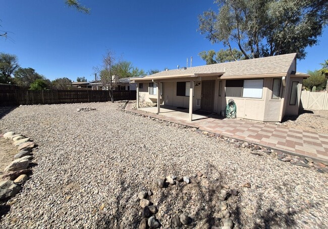 Building Photo - 2741 W Firebrook Rd