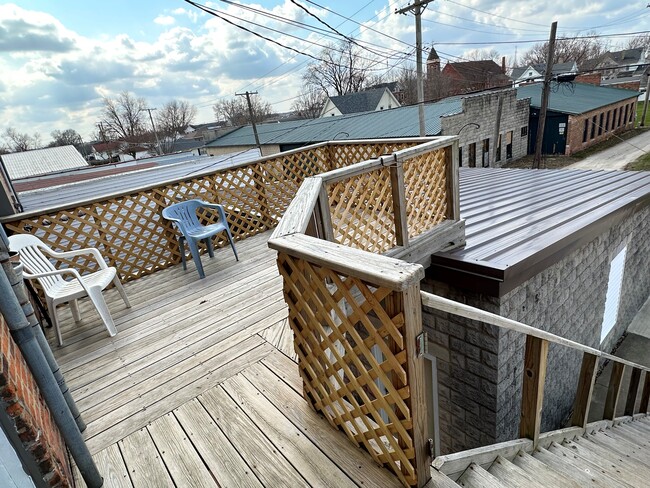 Back Deck Area - 112 S Waupansie St