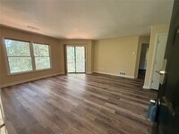 Building Photo - 1580 Oakpoint Dr SW