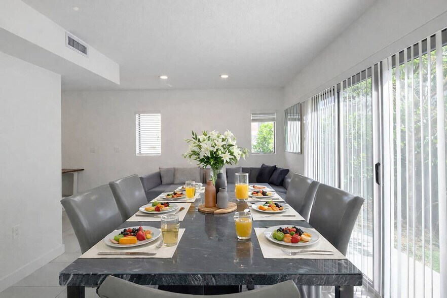 Building Photo - 1163 NW 2nd St