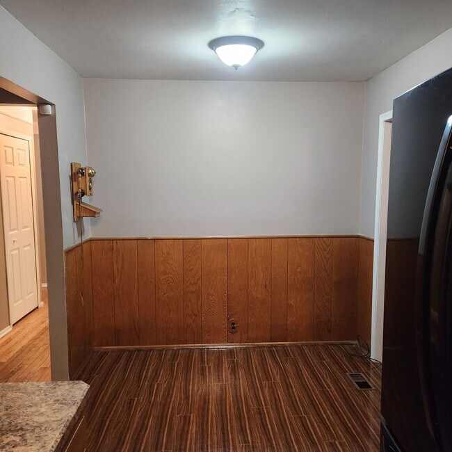 Dining Room - 32442 Joy Rd