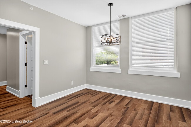 Building Photo - 1529 W Market St