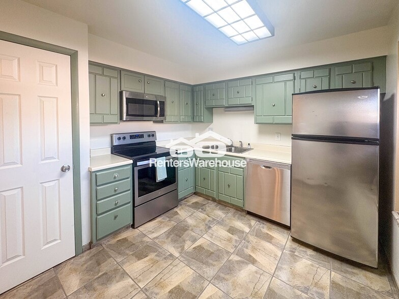 Primary Photo - 632 E 116th Ave