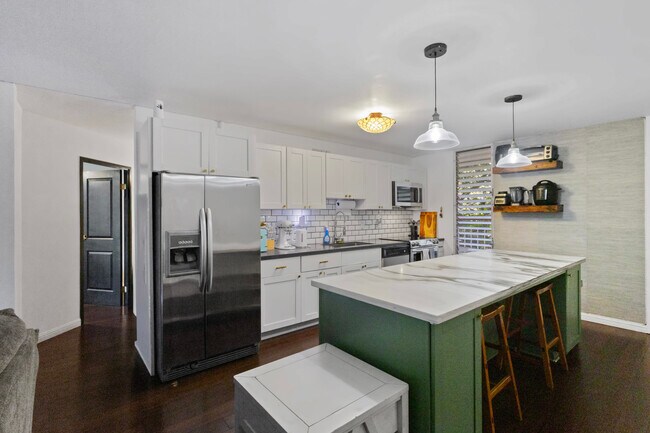 Building Photo - 95-269-269 Waikalani Dr
