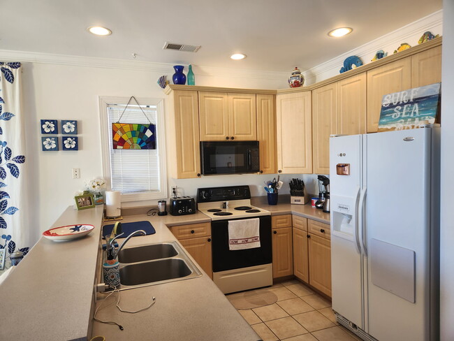 Building Photo - 1212 Bowfin Ln