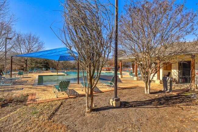 Building Photo - 1306 Lou Gehrig Ln