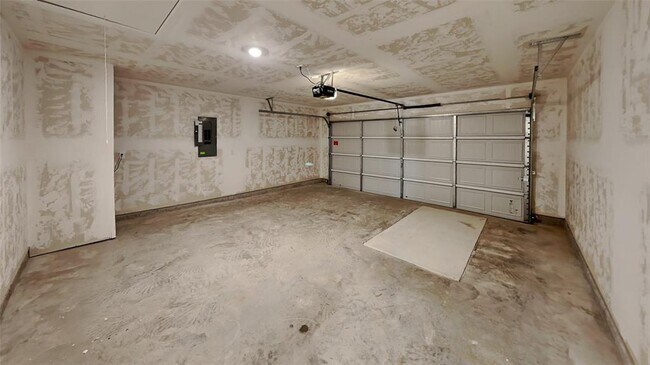 Building Photo - 16209 Cherokee Trl