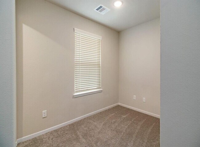 Building Photo - 13205 Leisure Cove Dr