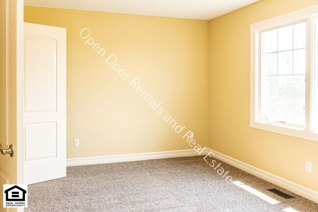 Building Photo - 13558 Paperbark Trail