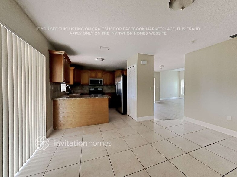 Building Photo - 14233 SW 103rd Terrace