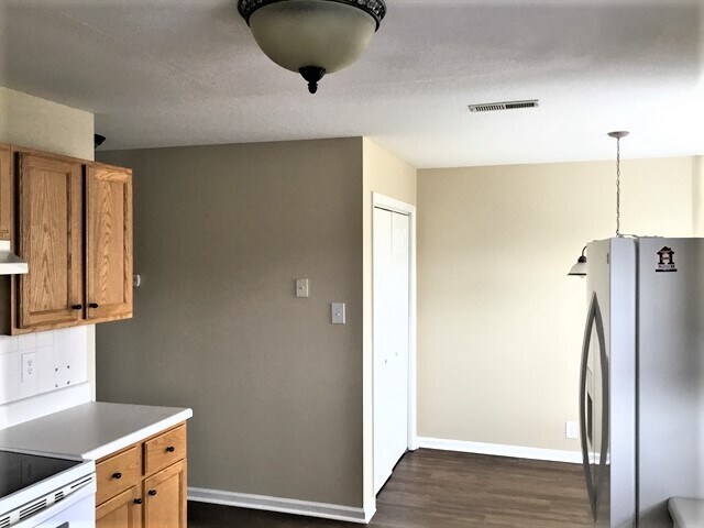 Building Photo - 8424 Foxworth Trl