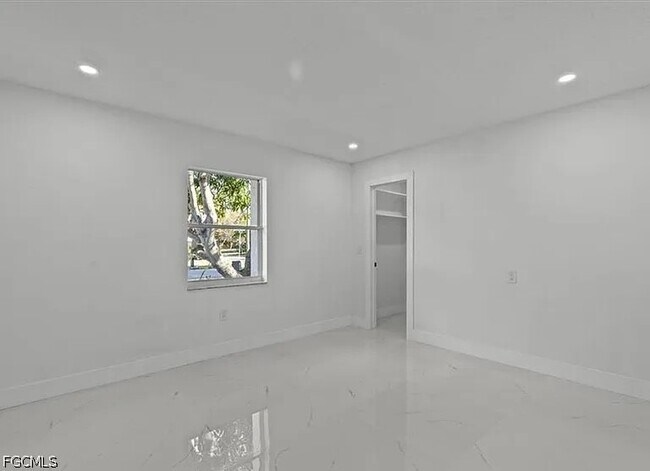 Building Photo - 3322 Savage Rd