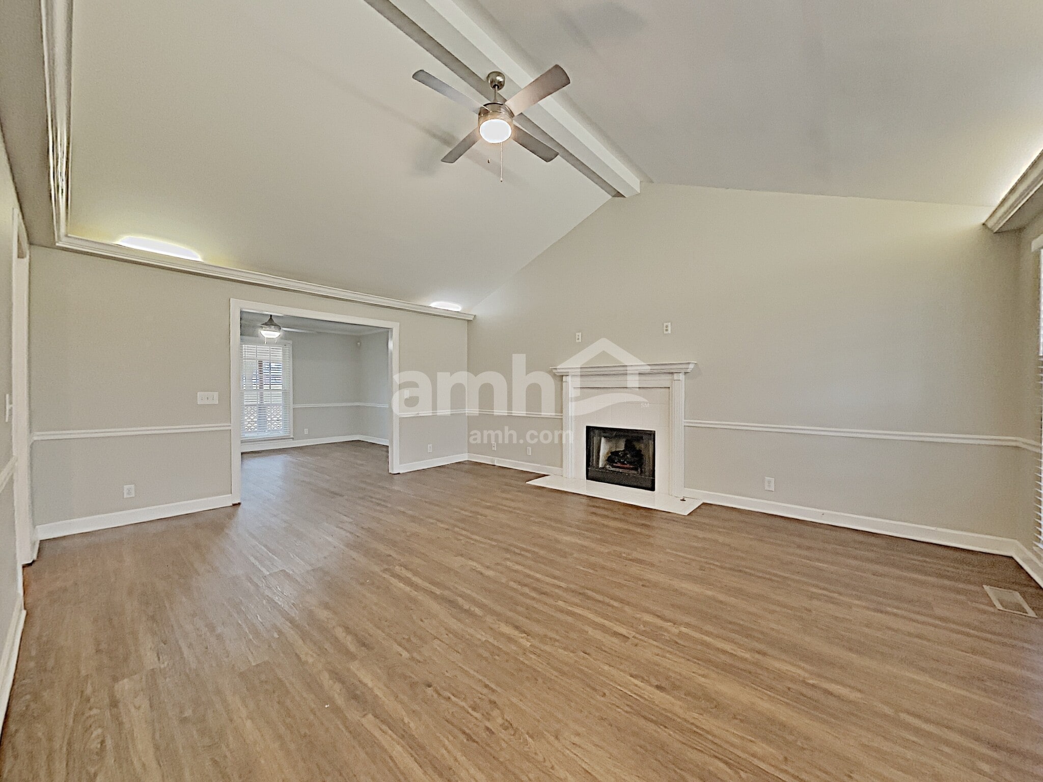 Building Photo - 217 Hickory Trl