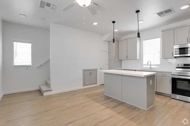 Barbary Fig downstairs - Culdesac Tempe