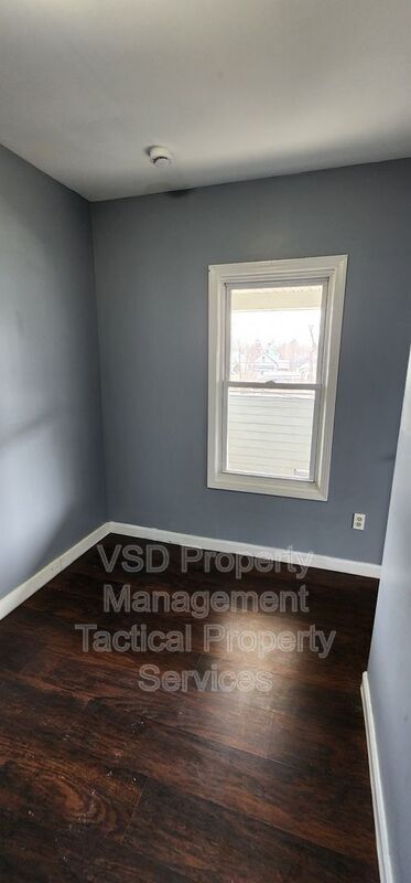 Building Photo - 3484 W 60th St