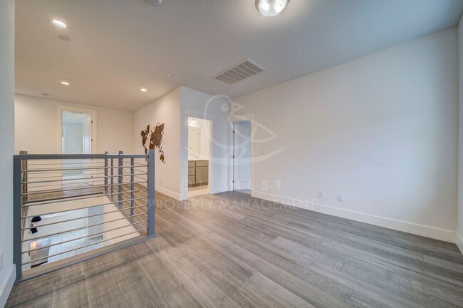 Building Photo - Gorgeous 4 bd 3ba home in Rocklin