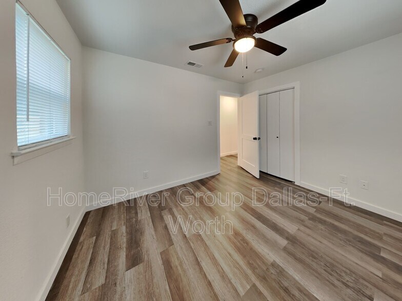 Building Photo - 5336 Rutland Ave