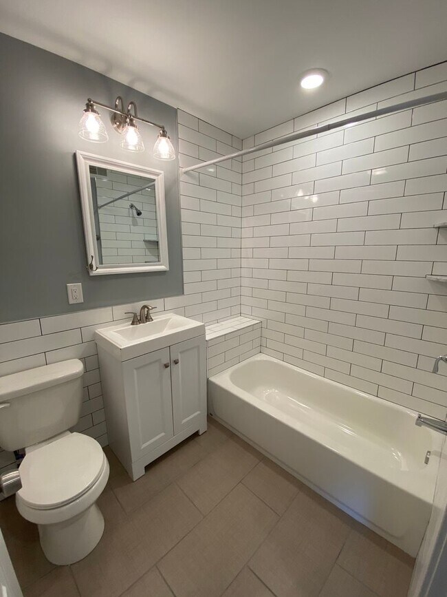 Building Photo - 5404 Delancey St