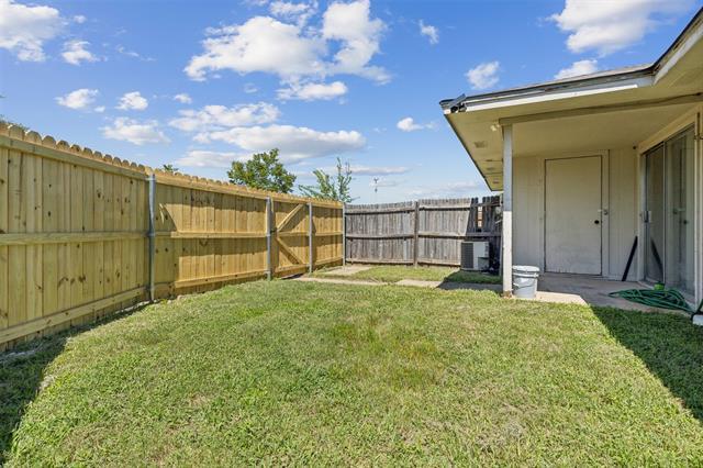 Building Photo - 2410 Lido Ln