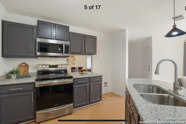 Building Photo - 1454 Churing Dr
