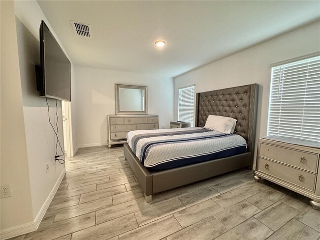 Building Photo - 1079 Papaya Cir.
