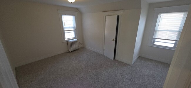 Building Photo - Stunning 3 Bedroom House for Rent in Neptune!