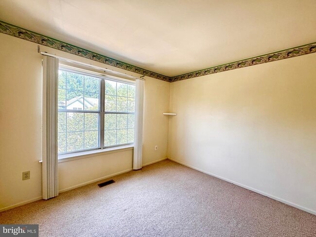 Building Photo - 4711 Leyden Way