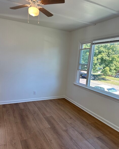 Living Room - 1208 S 4th St