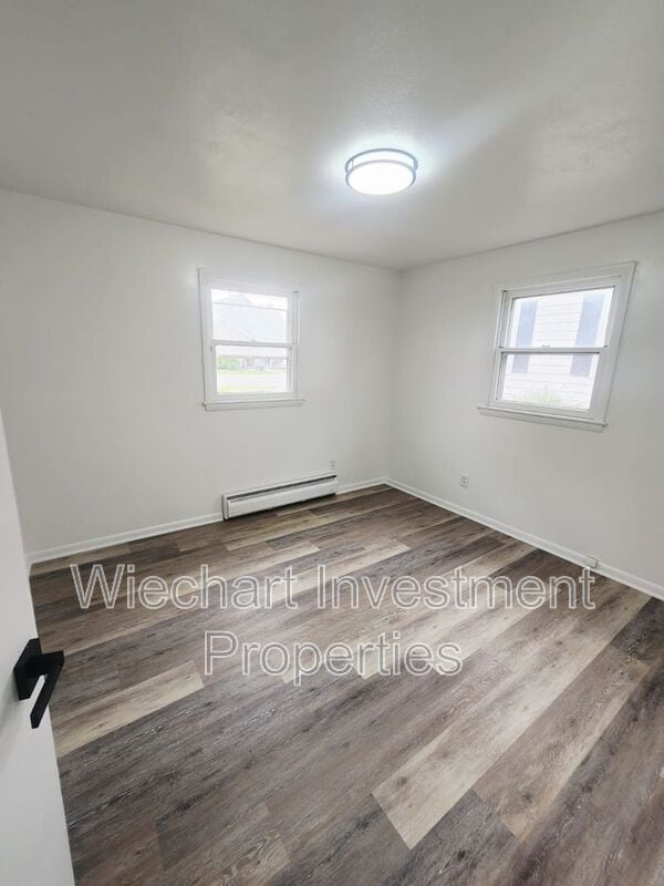 Building Photo - 616 S Clay St