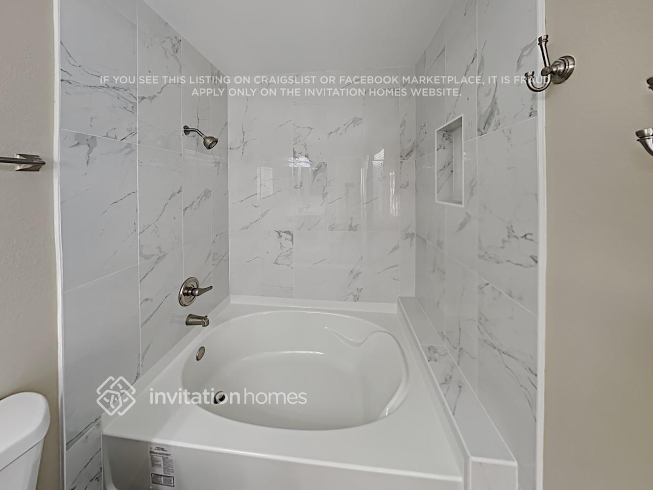 Building Photo - 1613 Fig Palm Ct