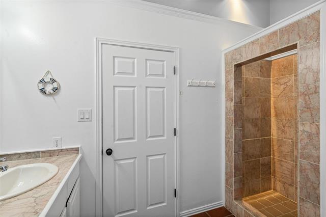 Building Photo - 4021 Sioux Ct