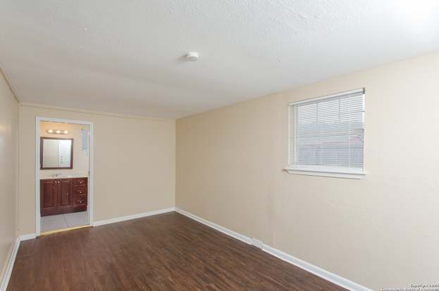 Building Photo - 3503 Sun Beam Ln