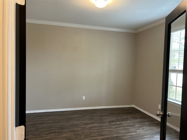 Building Photo - 2363 Timberland Country Dr