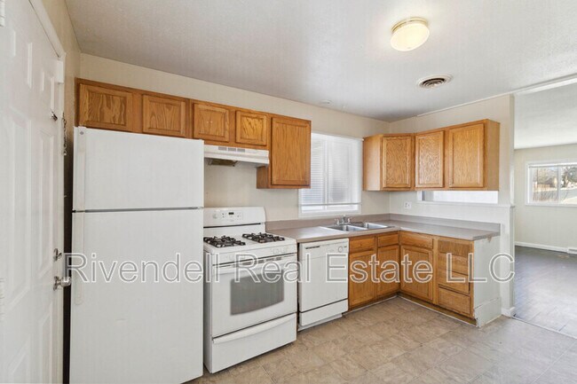 Building Photo - 1127 Xenia St