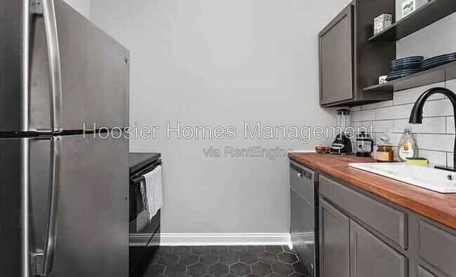 Building Photo - 556 Fletcher Ave