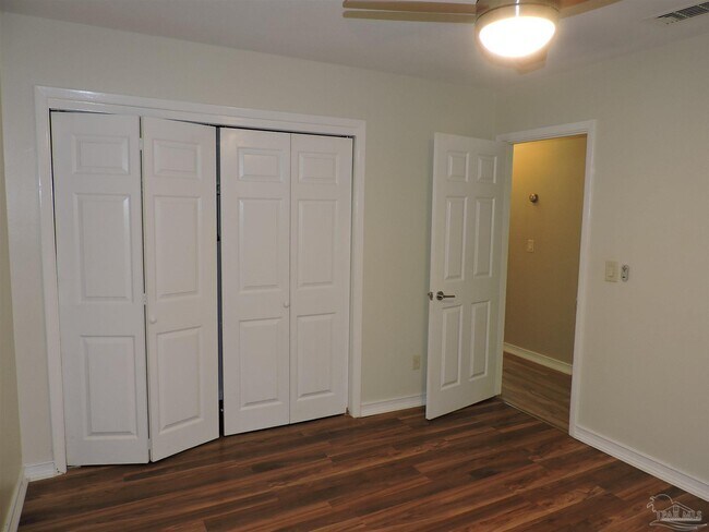 Building Photo - 5485 Willard Norris Rd