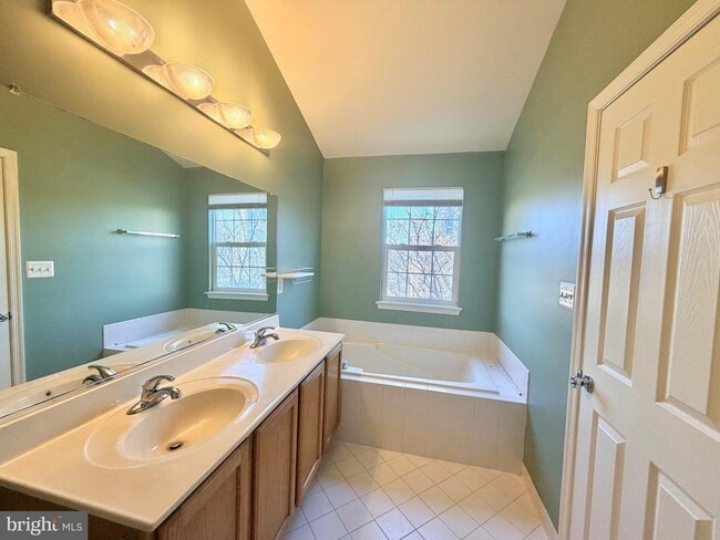 Building Photo - 9710 Washingtonian Blvd