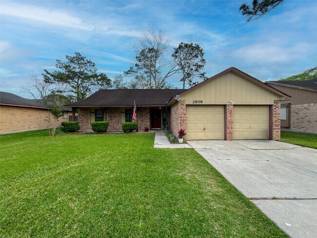 Building Photo - 2909 Laurelridge Dr