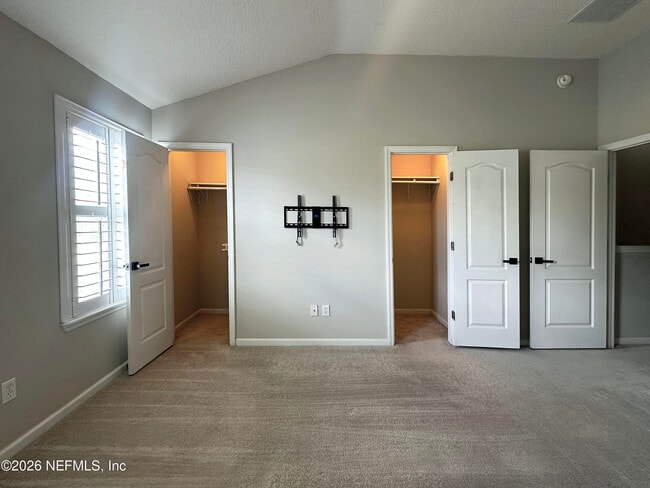 Building Photo - 6131 Bartram Village Dr