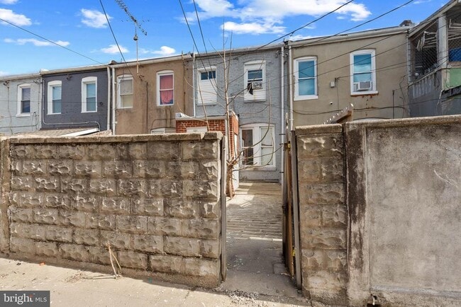 Building Photo - 220 N Luzerne Ave