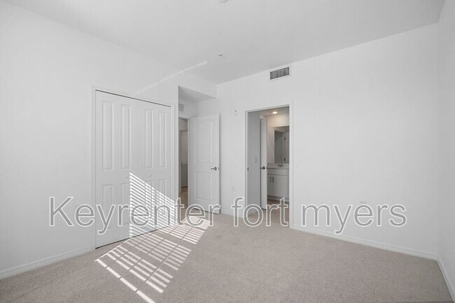 Building Photo - 18421 Copperhead Dr