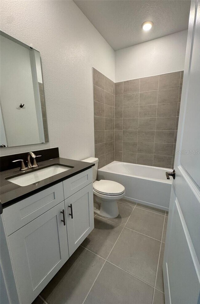 Building Photo - 1877 Blissful Dr