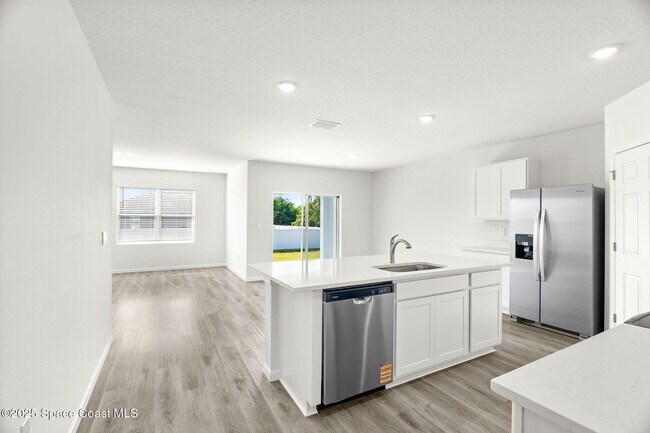 Building Photo - 542 Hamy St